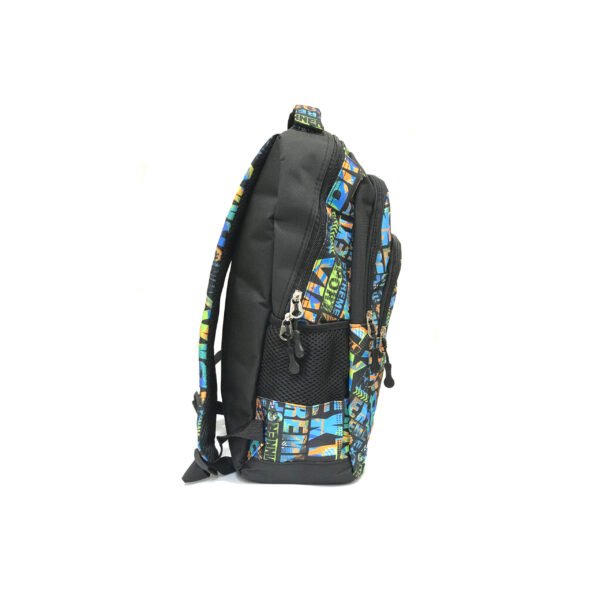 Mochila escolar reforzada de espalda 4 cierres 30x40 modelo BMX